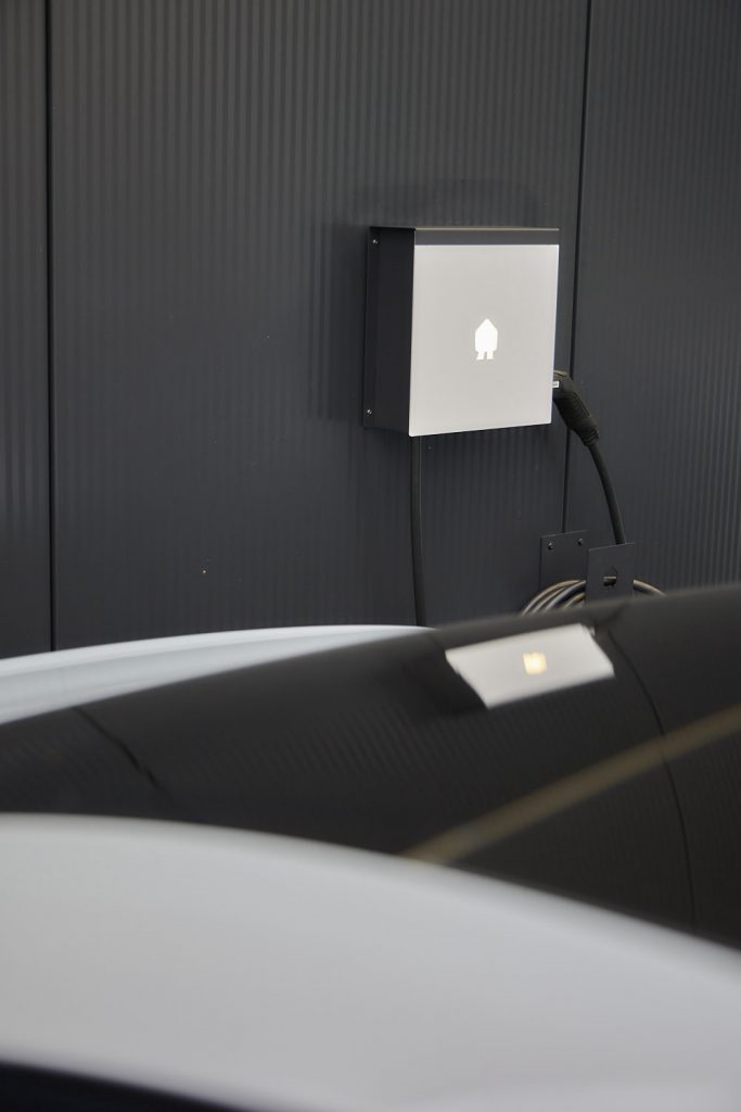 installation ev wall business